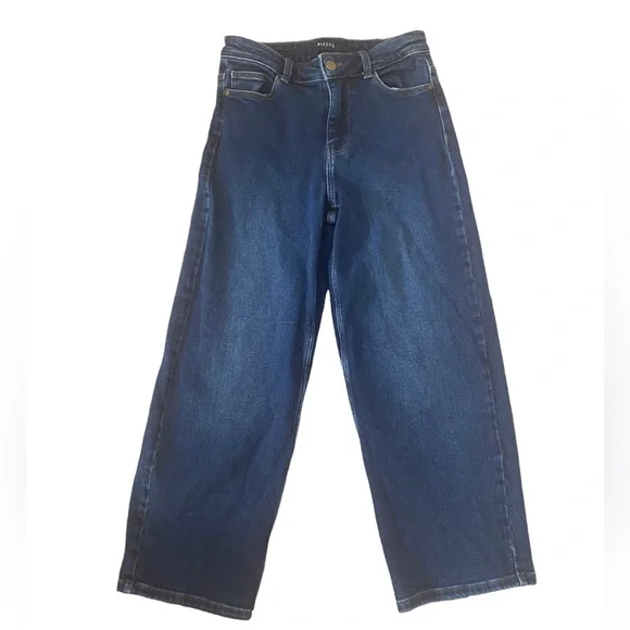 🌹2x$14 Pieces cropped wide-leg jeans - Picture 2 of 3